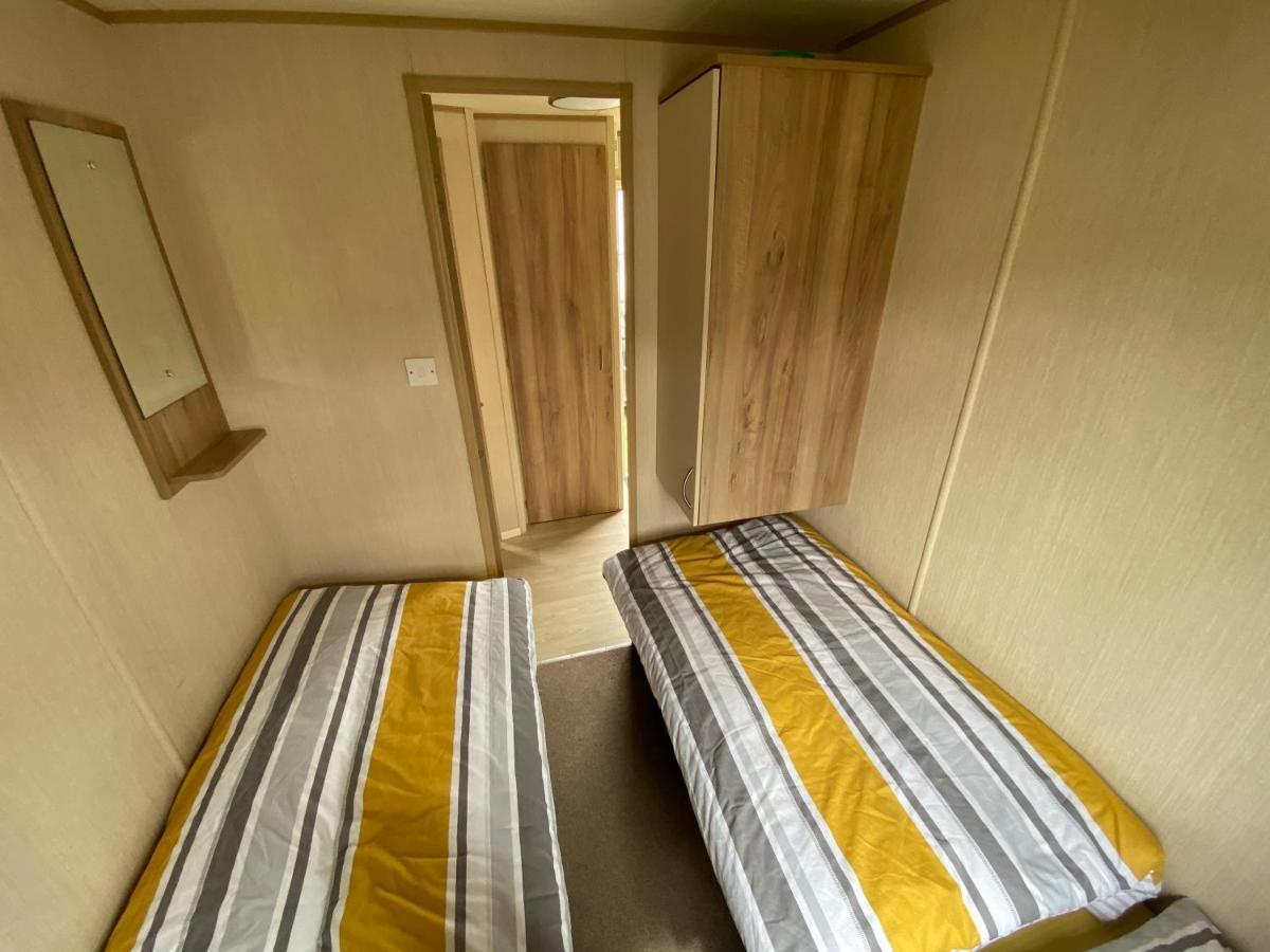 3 Bed 8 Berth Caravan In California Cliffs - M1 Γκρέιτ Γιάρμουθ Εξωτερικό φωτογραφία