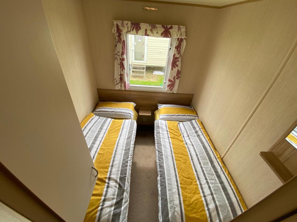 3 Bed 8 Berth Caravan In California Cliffs - M1 Γκρέιτ Γιάρμουθ Εξωτερικό φωτογραφία